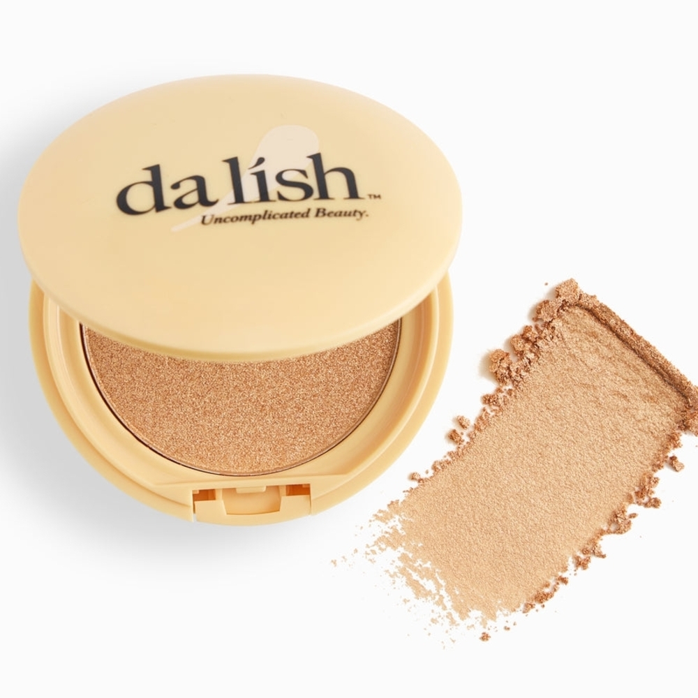 🌅 New Da Lish Highlighter In Sunrise - Soft Golden Glow 🌅